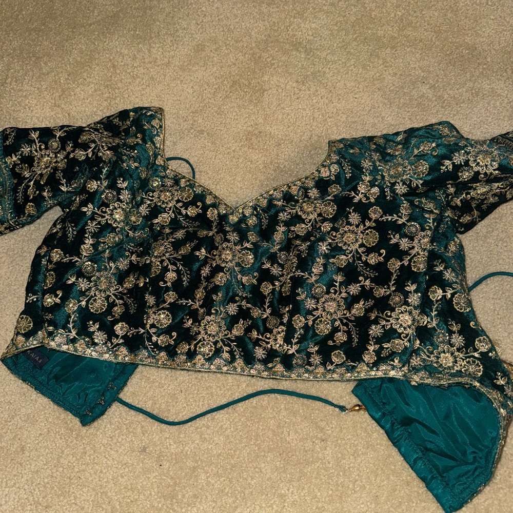Teal Embroidered Lehenga Choli - Picture 11 of 15
